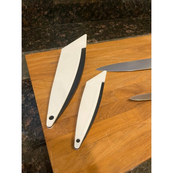 Pampered Chef kitchen Knifes With Sharpening Cases - Picture 3 of 6